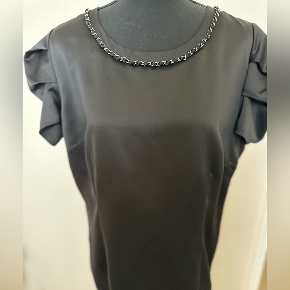 Un jour ailleurs Sz 12 Black Puff Short SleeveTop Beaded Cartier Neck. NWOT. - Picture 1 of 7